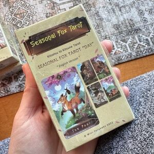 Seasonal Fox Tarot Deck